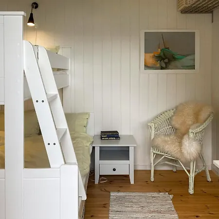 Pet Friendly In Mauseidvag بيت للعطل Langevag