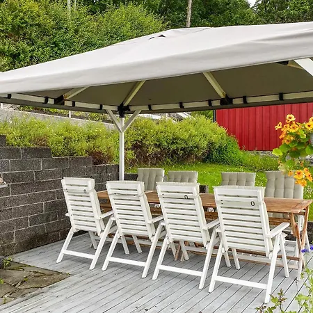 Pet Friendly In Mauseidvag بيت للعطل *